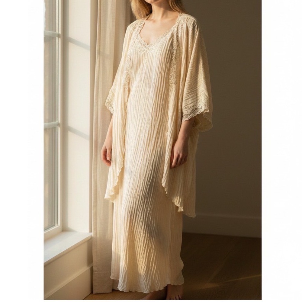 Vintage Shadowline Cream Crinkle Lace Nightgown and Robe Set Medium Maxi